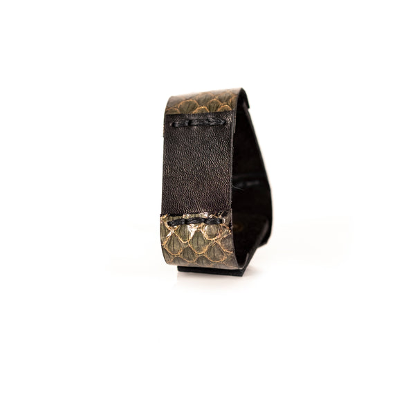 The Stitched Leather Bracelet